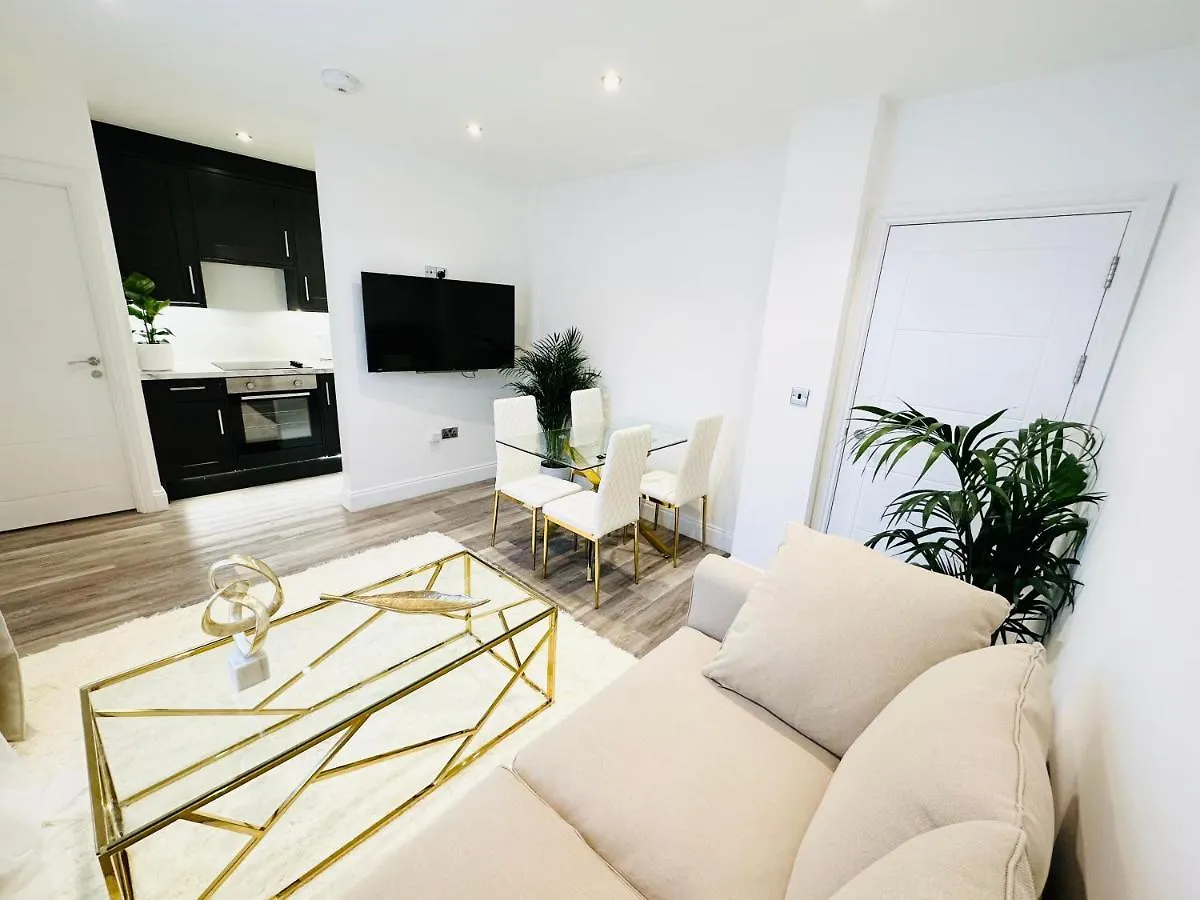 Beautiful Flat In Windsor Court Apartment Brighton