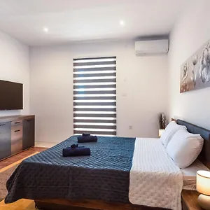Collection - San Pawl Apartment Valletta