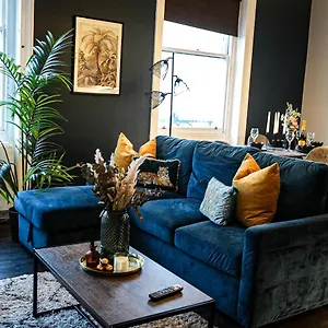 Centre 2 Bed, Perfect Cosy Stylish Apartment, Close To Shops And Beach! Sleeps 6 Brighton